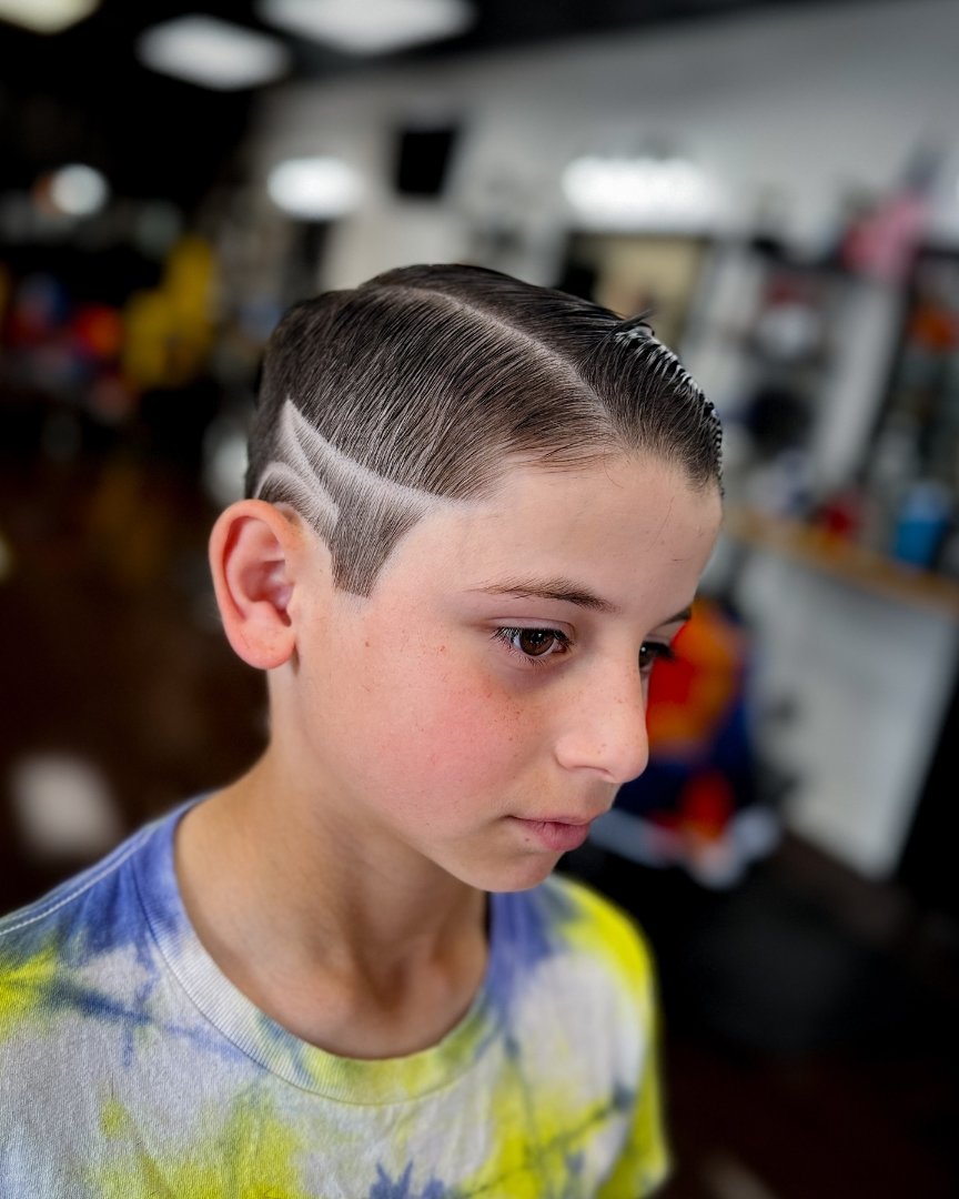 Hard part and line design on a kids' cut